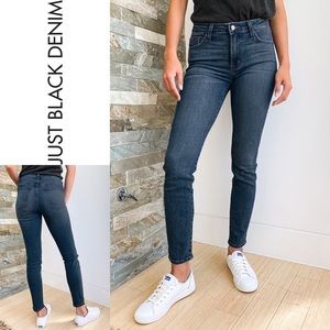 NWT JUST BLACK DENIM Talented Medium Wash Denim High Rise Skinny Jeans